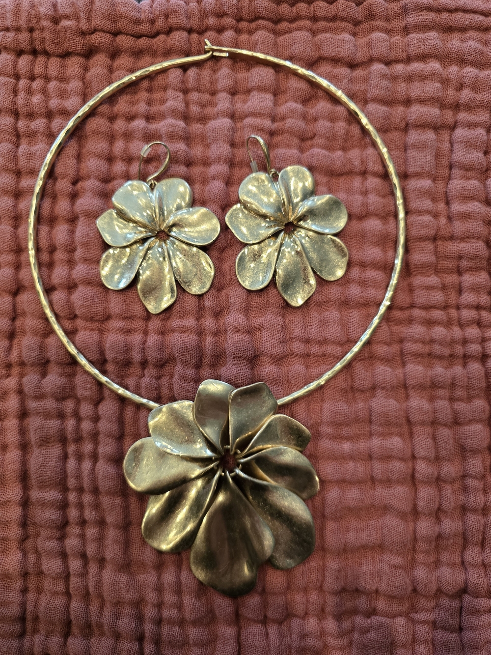Robert Lee Morris Gold Flower Pendant Necklace & Earrings Set